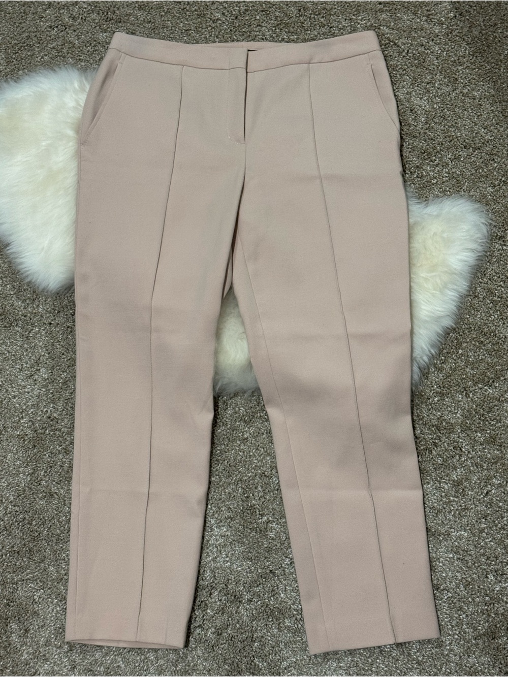BCBG Maxazria Tailored Cropped Ponte Pants - Blush Size 8